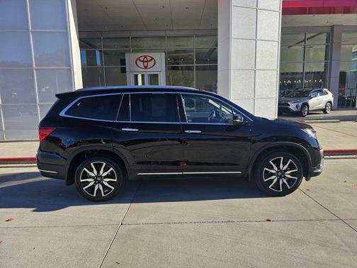 2022 Honda Pilot AWD Elite