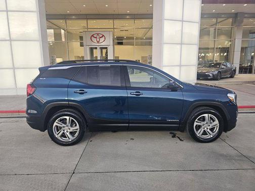 2020 GMC Terrain SLE