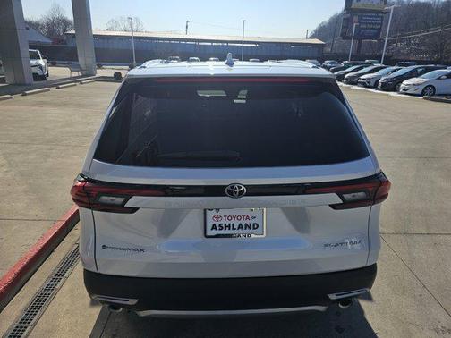 2026 Toyota Grand Highlander Hybrid Platinum MAX