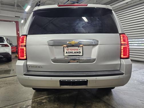 Silver Ice Metallic 2019 Chevrolet Tahoe LT