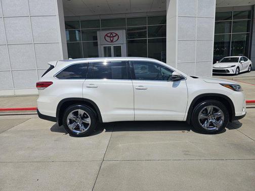 2018 Toyota Highlander Limited Platinum