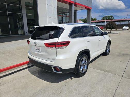 2018 Toyota Highlander Limited Platinum
