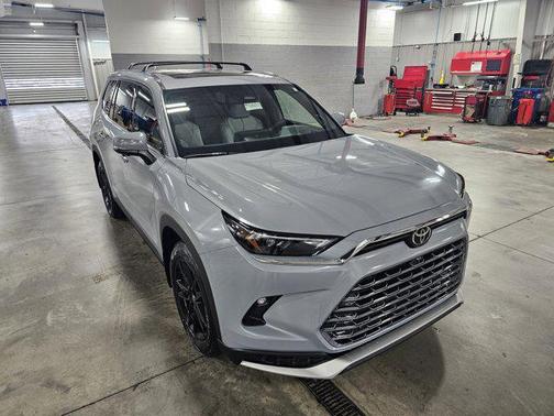 2026 Toyota Grand Highlander Hybrid Platinum MAX