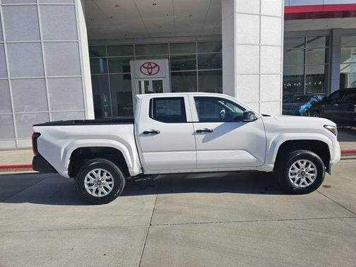 2025 Toyota Tacoma SR