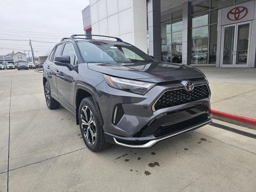 2025 Toyota RAV4 Hybrid SE
