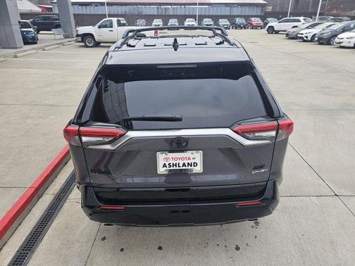 2025 Toyota RAV4 Hybrid SE