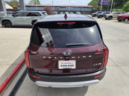 Sangria 2020 Kia Telluride LX