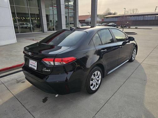 2024 Toyota Corolla Hybrid LE
