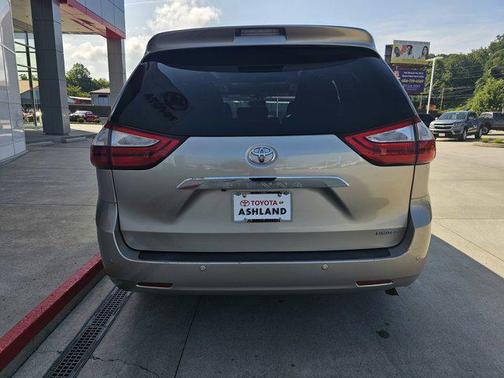 2015 Toyota Sienna Limited
