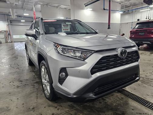 Silver Sky Metallic 2021 Toyota RAV4 XLE Premium