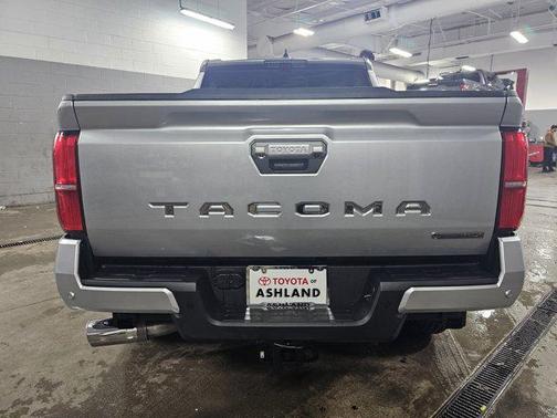 2026 Toyota Tacoma Hybrid Limited