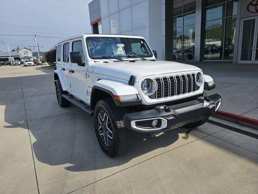 2024 Jeep Wrangler 4-Door Sahara 4x4