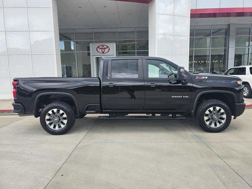 2024 Chevrolet Silverado 2500 Custom