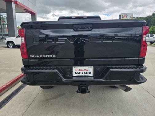 2024 Chevrolet Silverado 2500 Custom