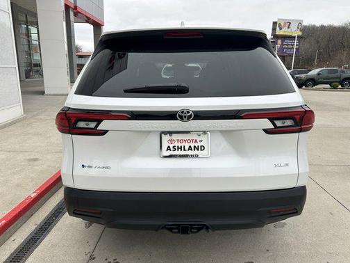 Wind Chill Pearl 2026 Toyota Grand Highlander Hybrid XLE