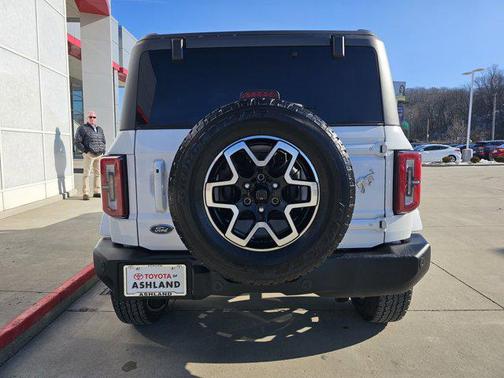 2023 Ford Bronco Outer Banks