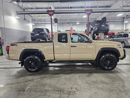 2020 Toyota Tacoma SR