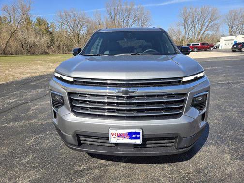 Sterling Gray Metallic 2026 Chevrolet Traverse LT