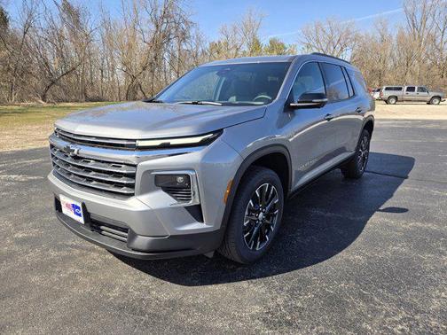 Sterling Gray Metallic 2026 Chevrolet Traverse LT