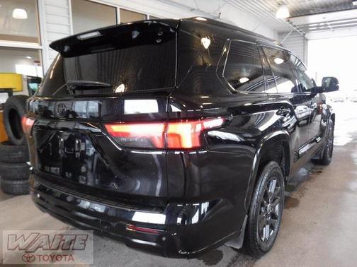 2024 Toyota Sequoia Platinum
