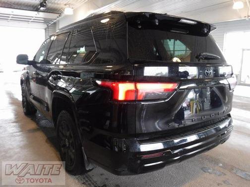 2024 Toyota Sequoia Platinum