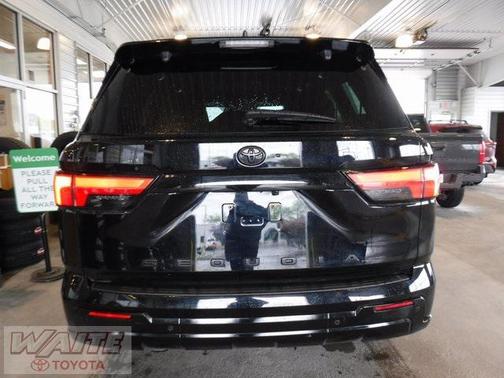 2024 Toyota Sequoia Platinum
