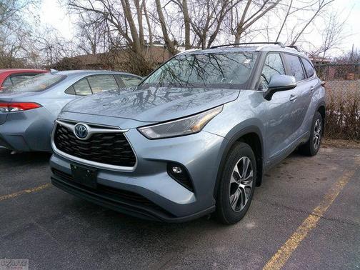 2023 Toyota Highlander Hybrid XLE