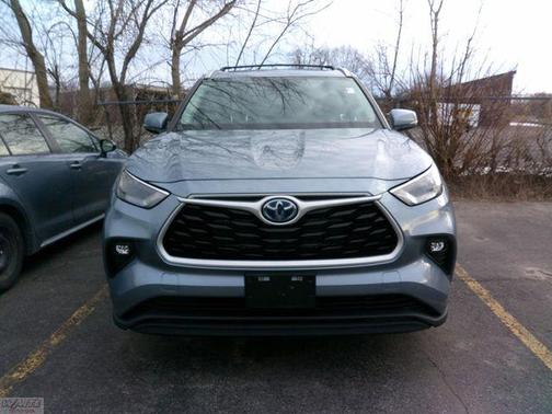 2023 Toyota Highlander Hybrid XLE