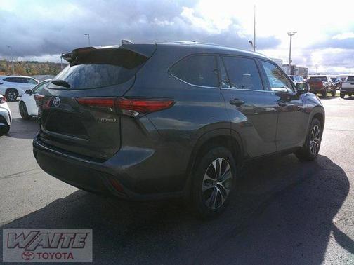 2021 Toyota Highlander Hybrid XLE