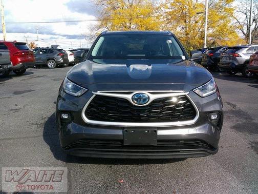 2021 Toyota Highlander Hybrid XLE