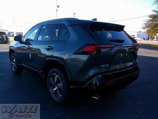 2025 Toyota RAV4 Hybrid SE