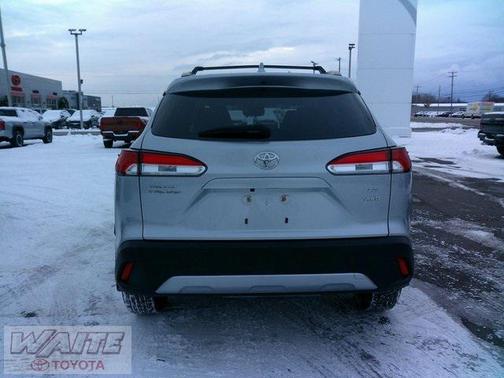 2023 Toyota Corolla Cross LE