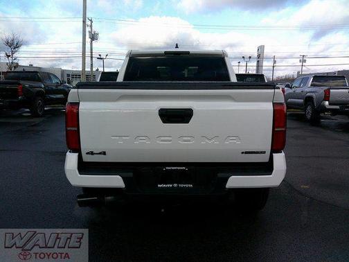 2025 Toyota Tacoma Hybrid TRD Off Road