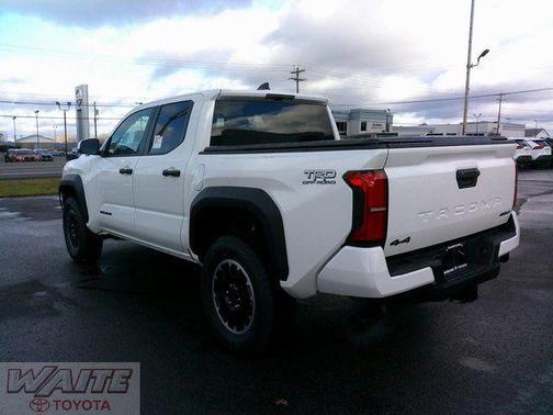 2025 Toyota Tacoma Hybrid TRD Off Road
