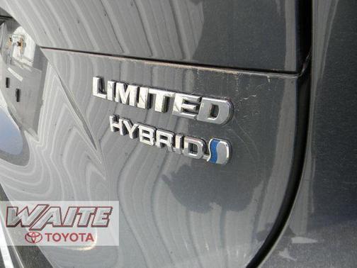Coastal Gray Metallic 2021 Toyota Venza Limited
