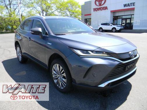 Coastal Gray Metallic 2021 Toyota Venza Limited