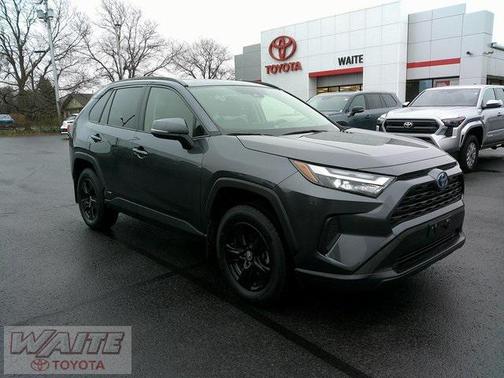 2022 Toyota RAV4 Hybrid XLE