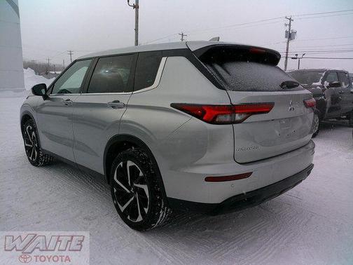 2022 Mitsubishi Outlander ES 2.5 S-AWC