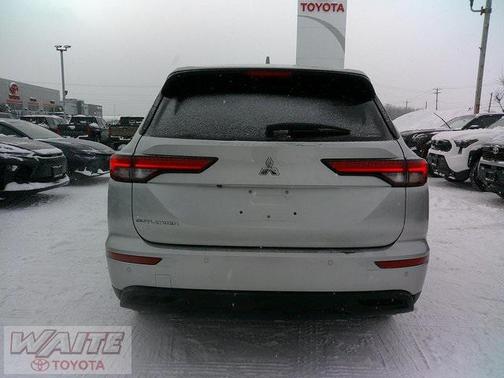 2022 Mitsubishi Outlander ES 2.5 S-AWC