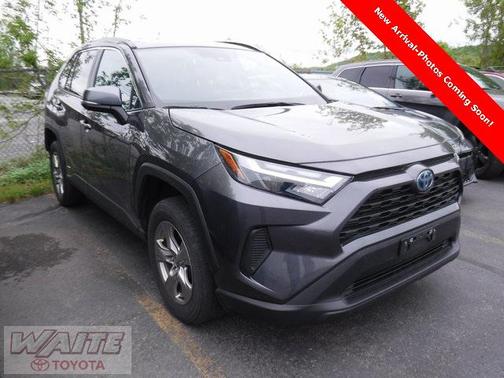 2022 Toyota RAV4 Hybrid XLE
