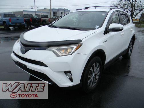 Super White 2016 Toyota RAV4 Hybrid XLE