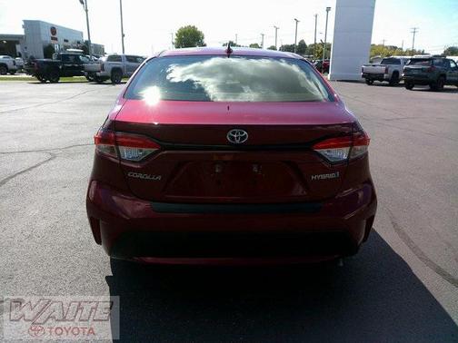 2022 Toyota Corolla Hybrid LE