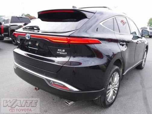2022 Toyota Venza XLE