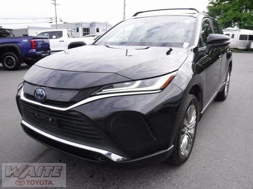 2022 Toyota Venza XLE