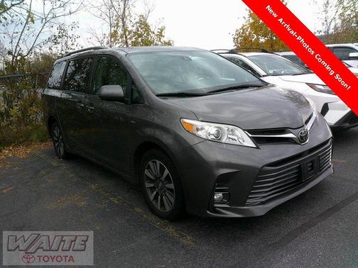 2018 Toyota Sienna XLE