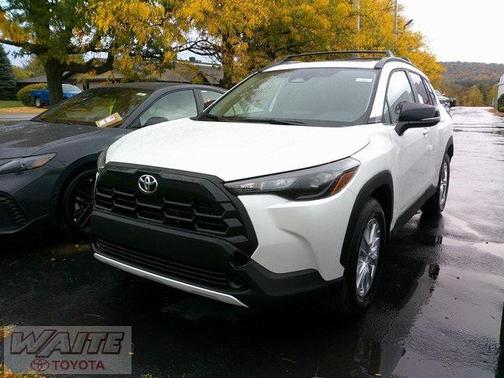 2026 Toyota Corolla Cross LE