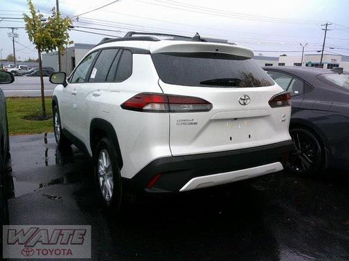 2026 Toyota Corolla Cross LE