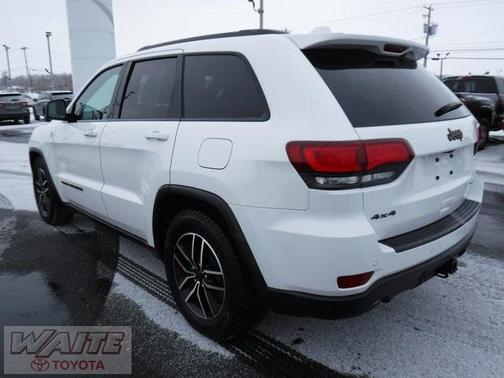 Photo 5 of 31 of 2020 Jeep Grand Cherokee Trailhawk