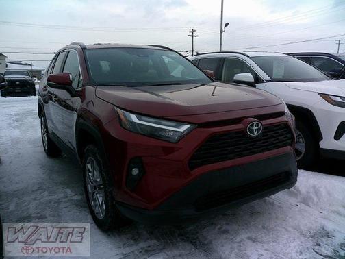 2025 Toyota RAV4 XLE Premium