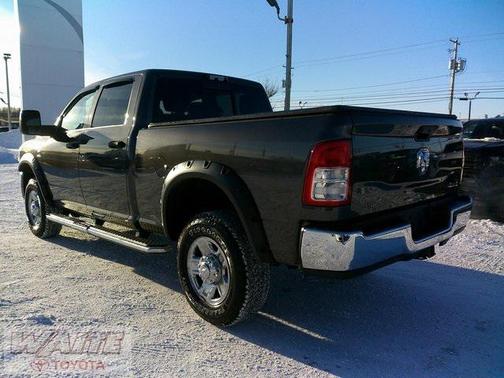 2024 RAM 2500 Tradesman Crew Cab 4x4 6'4' Box